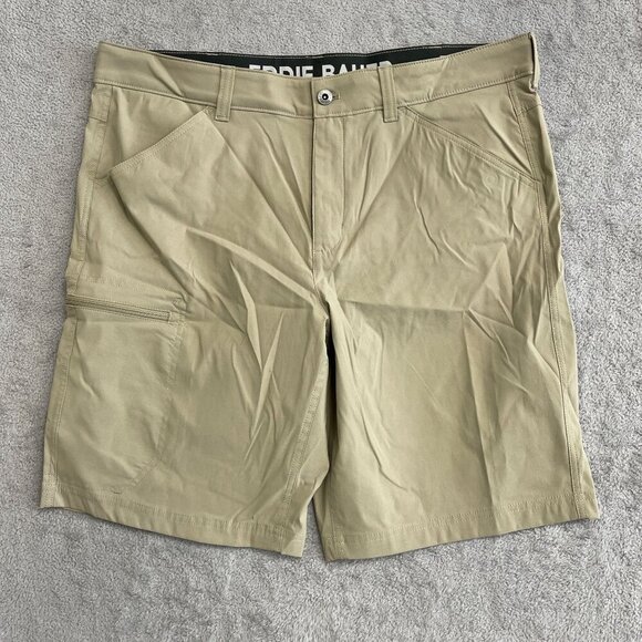 NWOT  Eddie Bauer Mens 38 Beige Cargo Shorts - Picture 2 of 7